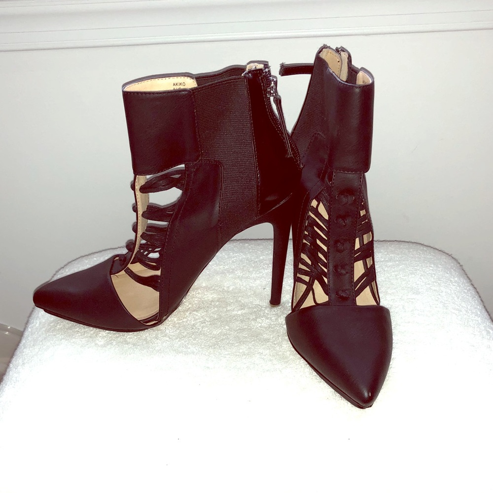 Black strappy pumps